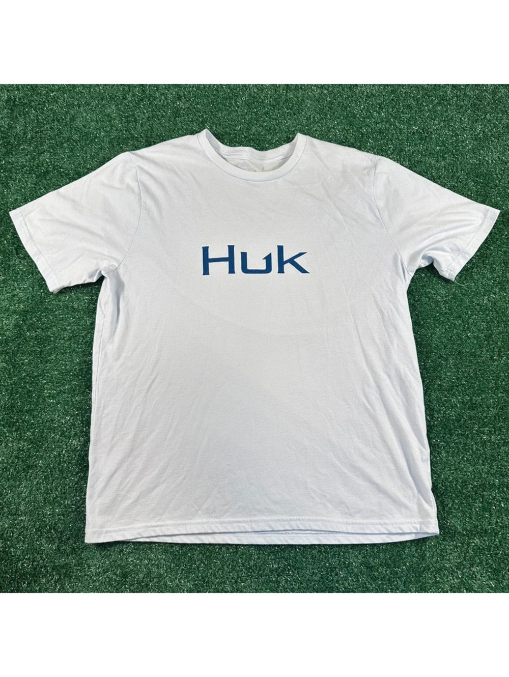 HUK light blue soft short sleeve shirt men’s size large